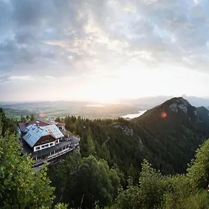 Boutiquehotel Blaue Burg Пфронтен
